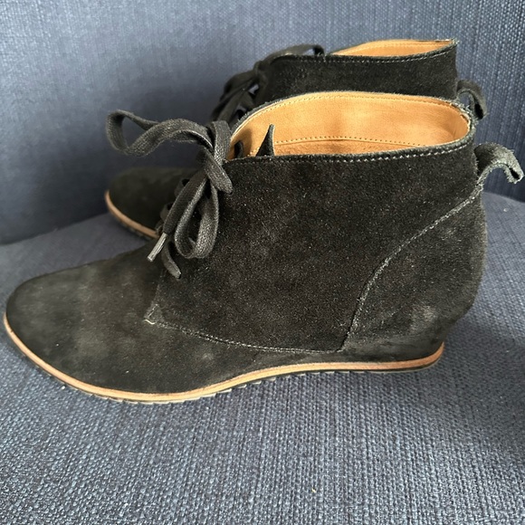 SUSINA Sz 10M Black Suede Leather Comfort Wedge Lace-Up Ankle Bootie - Picture 7 of 7